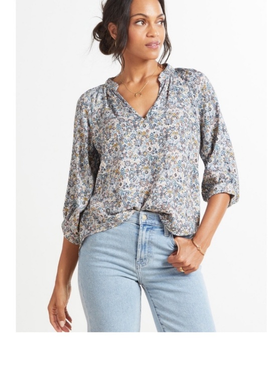 Roan + Ryan Tops - Roan+Ryan Alice Raglan Peasant Floral Artistry Blouse 3/4 Sleeve w/Button/V-Neck